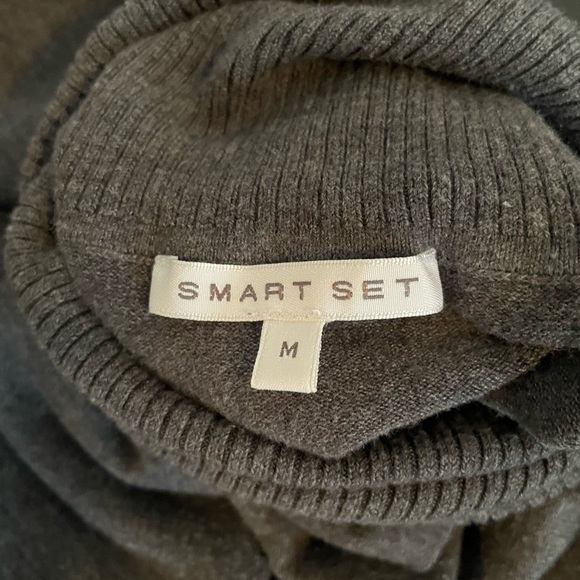 Smart Set Turtleneck Sweater - Picture 3 of 4